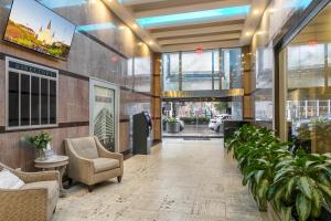 California Building by Hosteeva