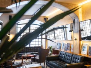 Browns Downtown Hotel