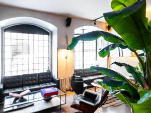 Browns Downtown Hotel