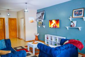 Kate Luxe Homes - 3 bedroom Unity homes along Ksm Eld highway