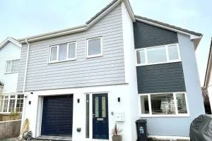 Lovely spacious house, sleeps 6 - Llanbadarn-fawr