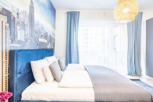 Balcony - Sunny - Modern