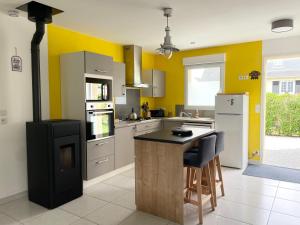 Maisons de vacances Sweet Omaha Belle maison recente lumineuse et cosy bien equipee jardin clos 15 mn a pied plage Omaha Beach et proche de Bayeux & Port en Bessin : photos des chambres