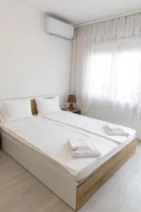 Kris Apartment - Struma