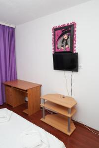 Kris Apartment