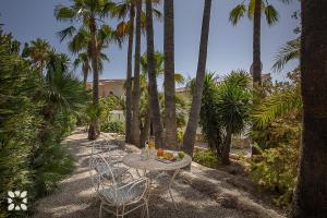 Villa Yoja by Abahana Villas