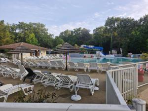 Campings Superbe Mobil home proche de l-Ocean : photos des chambres