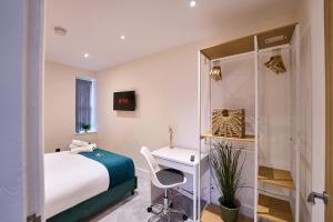 Pluxa Jazzy Spacious Apartment