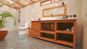 Rumah Bambu Gladek Satu