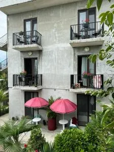 family hotel our house - 提斯基斯迪里