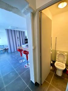 Le Nid Douillet au Pied des Remparts dAvignon