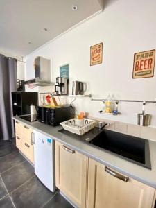 Le Nid Douillet au Pied des Remparts dAvignon