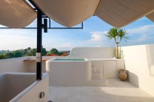 Biệt Thự 3 Phòng Ngủ (Three-Bedroom Villa)