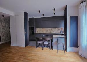 Luxury apartment at heart of Paris