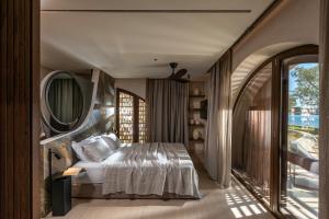 The Echo Of The Sea - Beachfront Luxury Villa