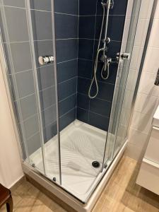 Taormina pool seaview