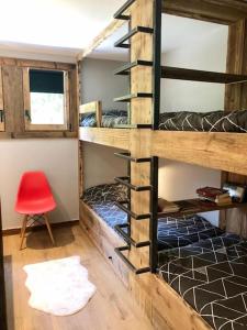 Appartements Appartement vieux Bois renove avec terrasse : photos des chambres