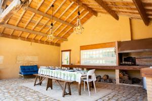Maisons de vacances Gite de Charme Au Bal des Hirondelles classe 5* : photos des chambres