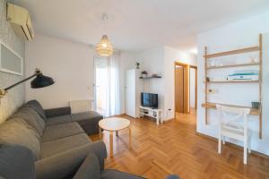 Apartment Luigi with parking