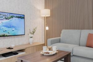 Spinola Court 2BED w pool and parking by Homely