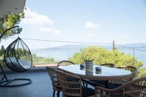 Villa Rock&SeaView - Livanátai