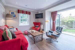 The Poppies, a stylish Aldeburgh holiday home