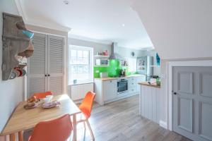 The Poppies, a stylish Aldeburgh holiday home