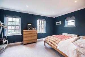 The Poppies, a stylish Aldeburgh holiday home