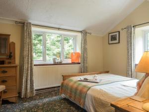 Buttercup Cottage Cardigan