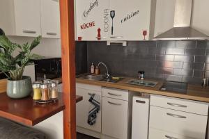 Appartements Joli T2 vue sur le jardin proche de Toulouse : photos des chambres