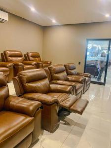 Studio Moderno con Patio Privado