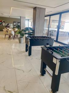 Studio Moderno con Patio Privado