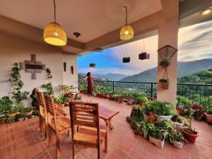Rashmi Cottage - 4 BHK Villa with Serene Valley Views