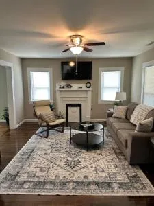 Charming 2 bed home - Close to Downtown Concord - Albemarle