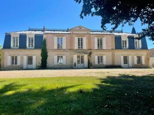 Maisons de vacances Maison chaleureuse de 4 a 12 personnes : photos des chambres