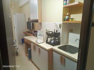 Cozy Furnished Studio Apartemen Transpark Cibubur by Royal Home Indonesia