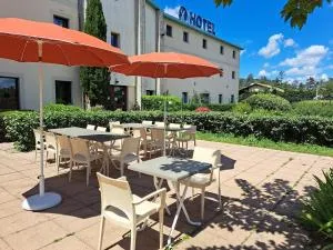 Hotel Le Saint Vincent Lyon Sud - 沙萨尼