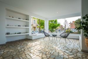 Magical Seaside Town Boutique Apts 2