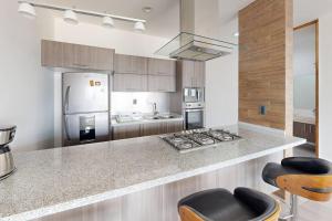 Amplio departamento con alberca, zona residencial