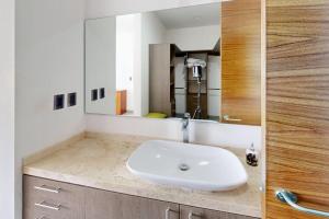 Amplio departamento con alberca, zona residencial