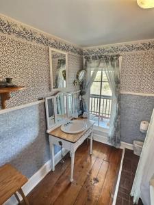 Downtown Parking Room With a View Piedmont - 3hvězdičkové hotely ve městě Eureka Springs