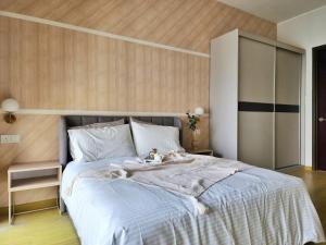 Danga Bay -- SeaGlance Horizon - 3BR3B - 7pax by Cowidea