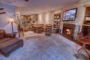 Ski Run 501 by SummitCove Lodging - Keystone