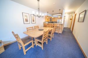 Ski Run 202 by SummitCove Lodging in Colorado