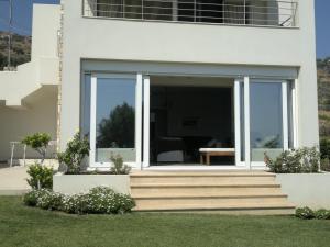 Villa with Aegean views