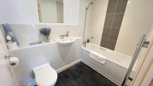 Large 2 bedroom 2 bathroom apartment in Old Town Stevenage By White Orchid Property Relocation