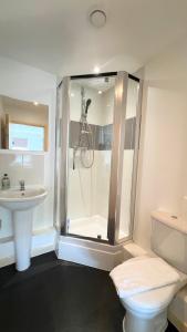 Large 2 bedroom 2 bathroom apartment in Old Town Stevenage By White Orchid Property Relocation