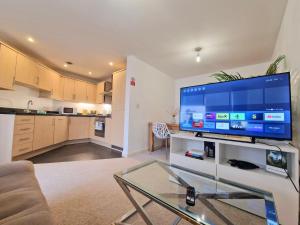 Large 2 bedroom 2 bathroom apartment in Old Town Stevenage By White Orchid Property Relocation