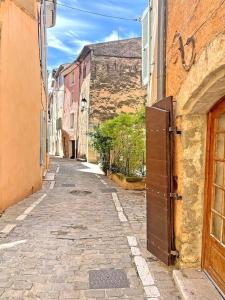 Maisons de vacances Maison Loumio - Charming 4 double bedrooms village home -ultra fast wifi : photos des chambres