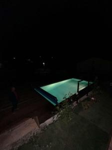 Villa au calme, tout confort clim piscine wifi 7 personnes
